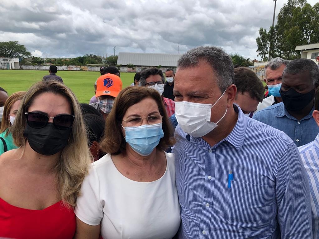 PREFEITA OLGA E COMITIVA PARTICIPAM DA RECEPÇÃO AO GOVERNADOR RUI COSTA EM IGAPORÃ