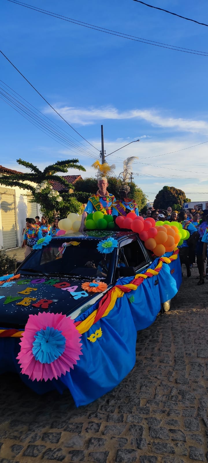 MATINA: BLOCO DA TERCEIRA IDADE SAI ÀS RUAS COM O CARNAVAL DOS IDOSOS