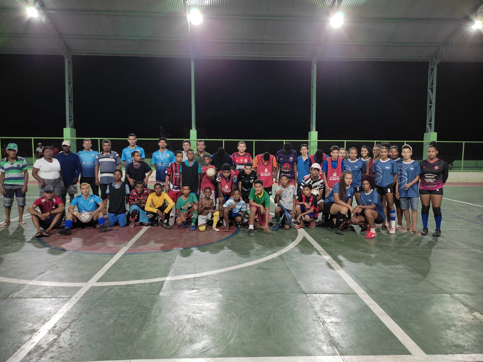 PROJETO DO DEPARTAMENTO DE ESPORTES TREINA JOVENS ATLETAS DOS POVOADOS